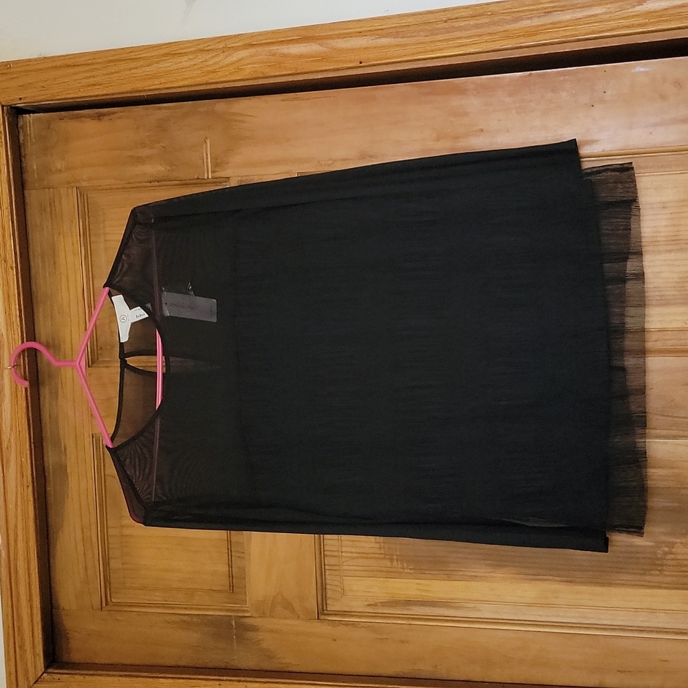 Sheer and textured Top Plus X